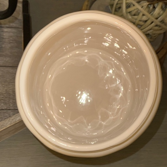 RAE DUNN Artisan Magenta White Ceramic ‘Flour’ Canister Cookie Jar Container - Picture 11 of 16